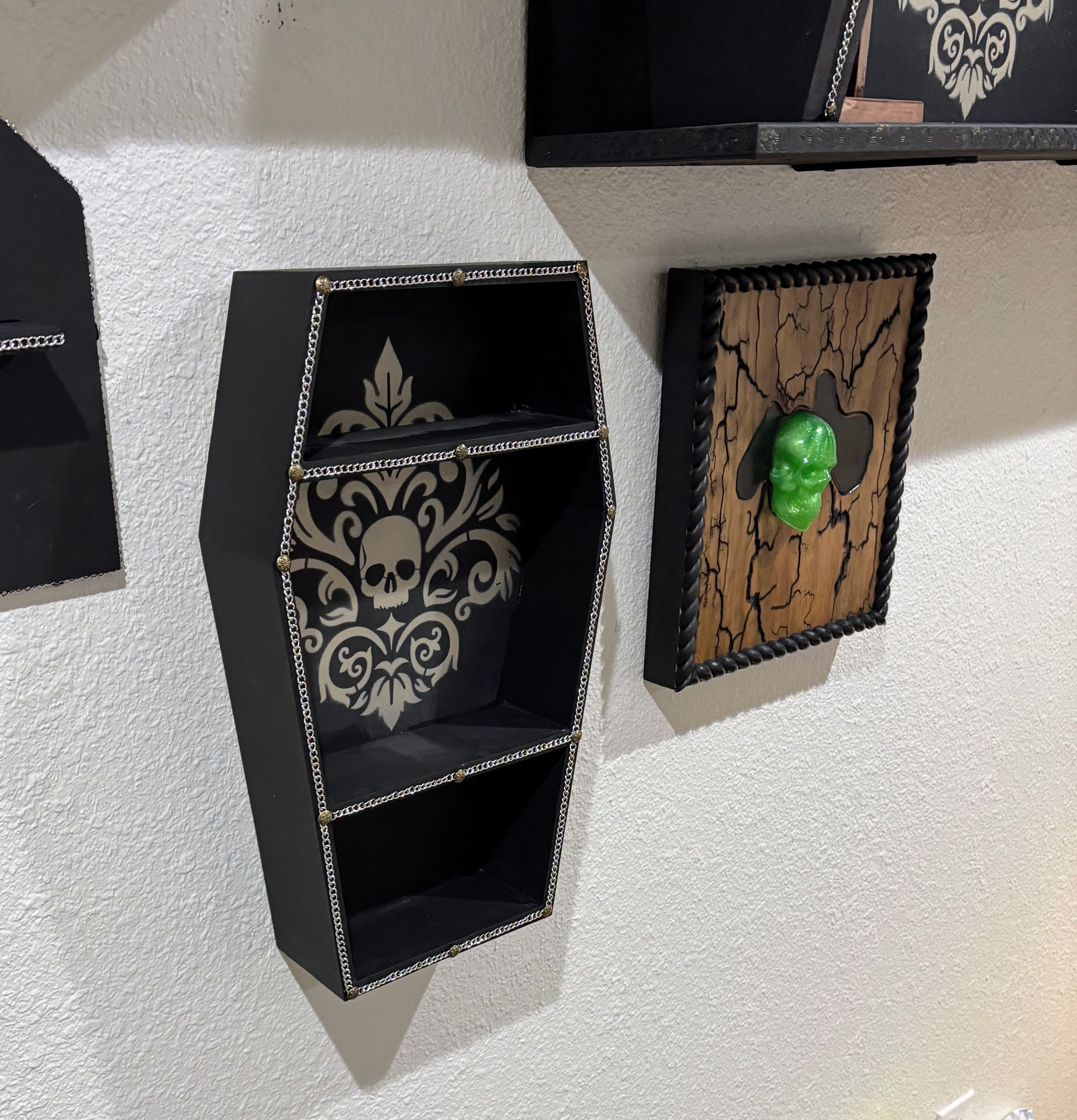 The Reliquary Case- Coffin Edition