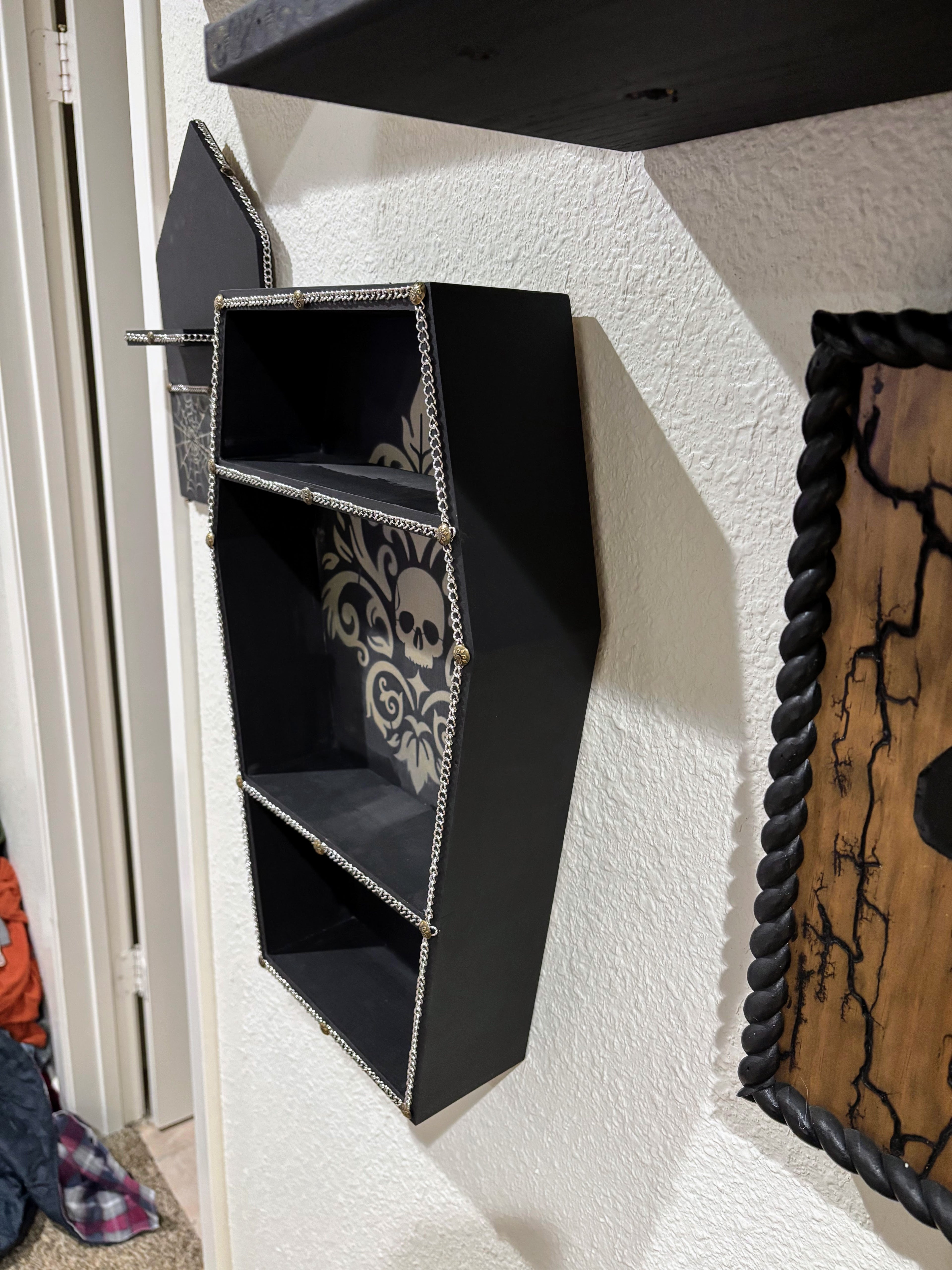 The Reliquary Case- Coffin Edition