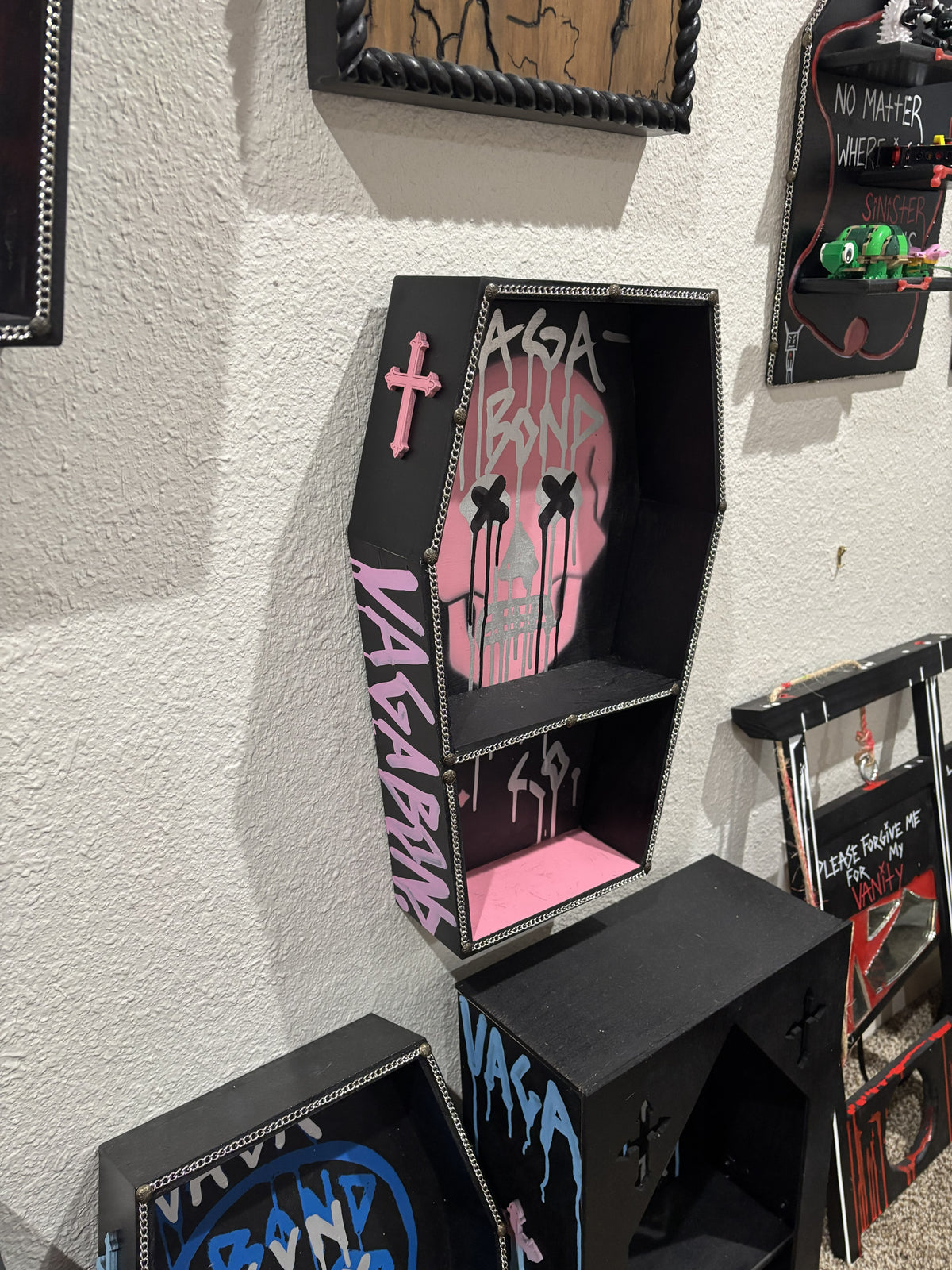 The Pink Skull Case